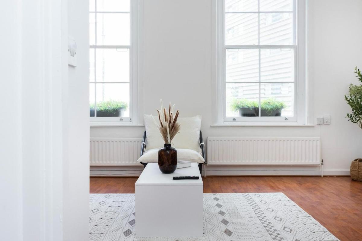 Apartment Spacious 1br Steps From Bridge & The Shard London