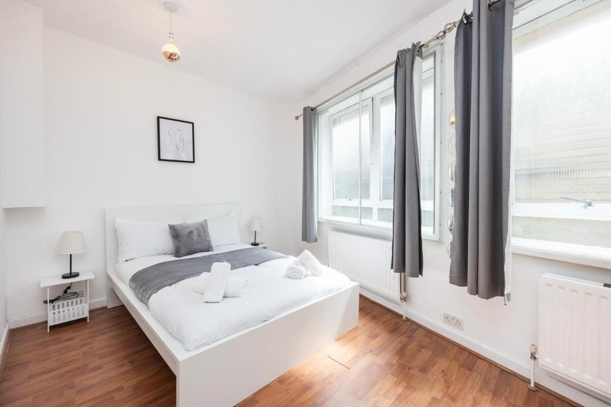 Spacious 1br Steps From Bridge & The Shard London